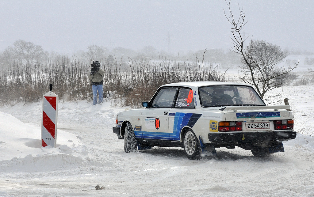 Kurt Mejer i snemasserne
(Foto: Viggo Johansen)